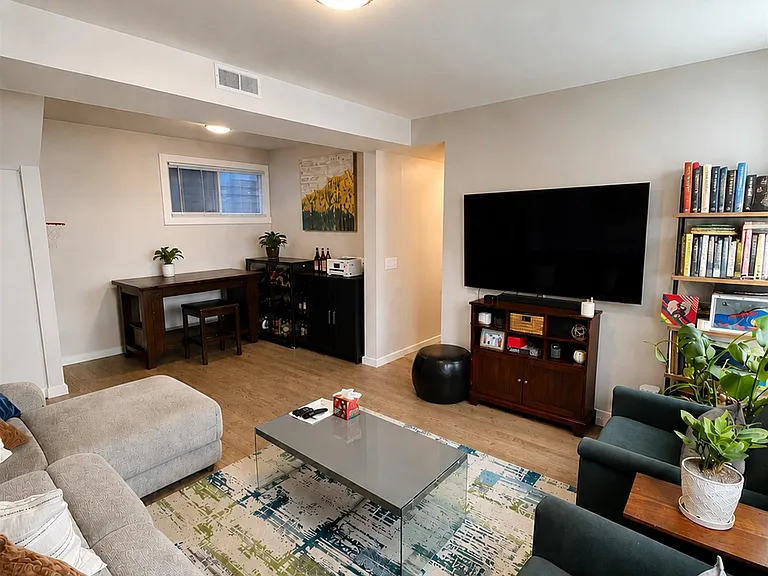 248 Prospect Ave — Photo 6
