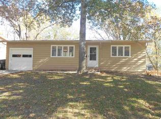 3326 SW Watson Ave, Topeka, KS 66614