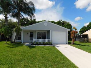 10606 Aquarius Ln, Royal Palm Beach, FL 33411