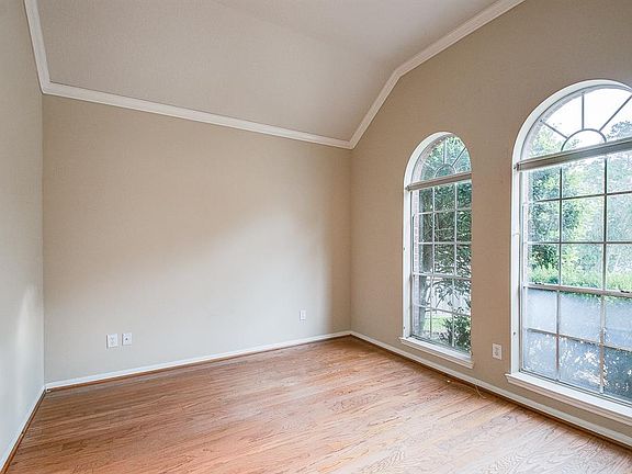 4th image of 13910 Sandalin Ct