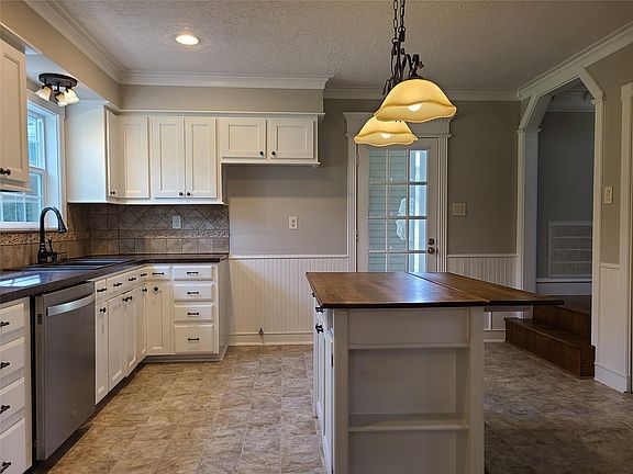 5th image of 15896 Tree Monkey Rd