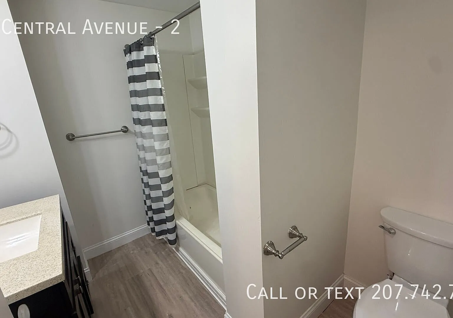 First Floor 2 Bedroom Apartment Heat Included! — Photo 4