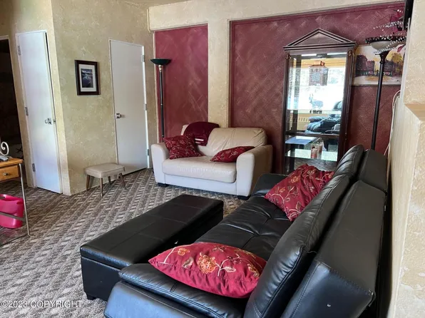 100 Kenai St #1502, Valdez, AK 99686