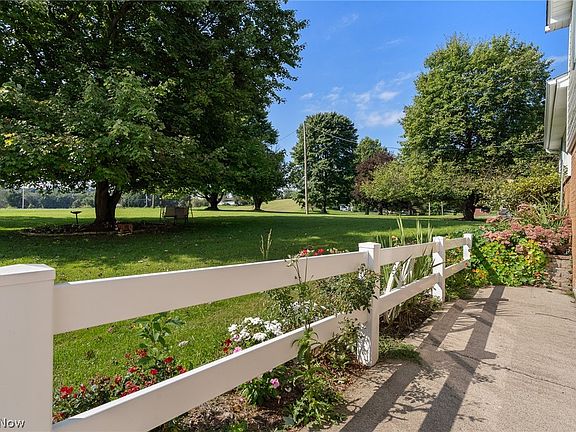 4th image of 41664 Miller Rd