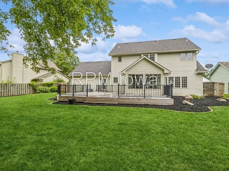 13585 Summit Dr — Photo 30