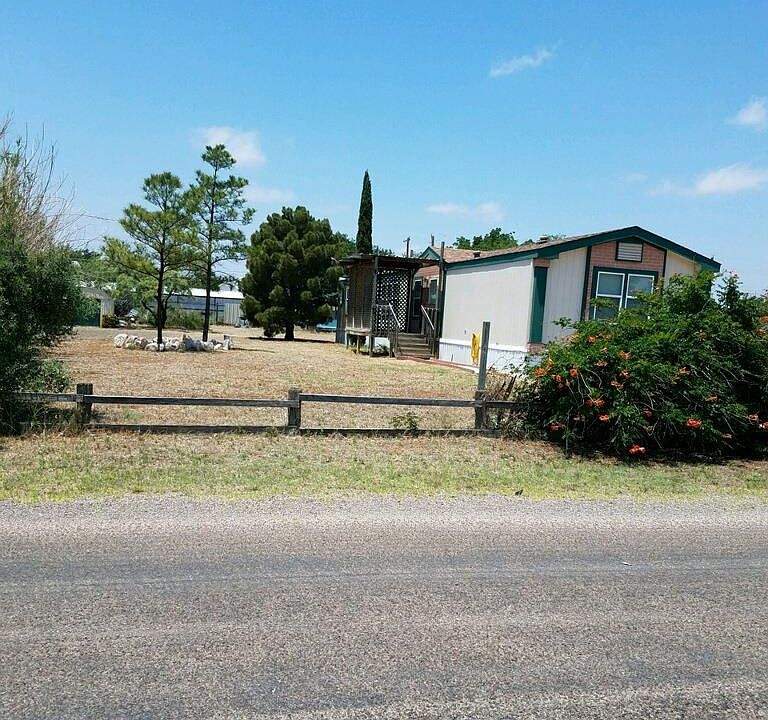 1st image of 1029 N Avenue I