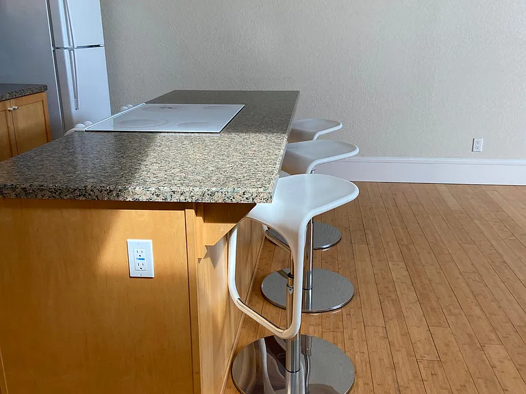 527 Mendocino Ave #A — Photo 5