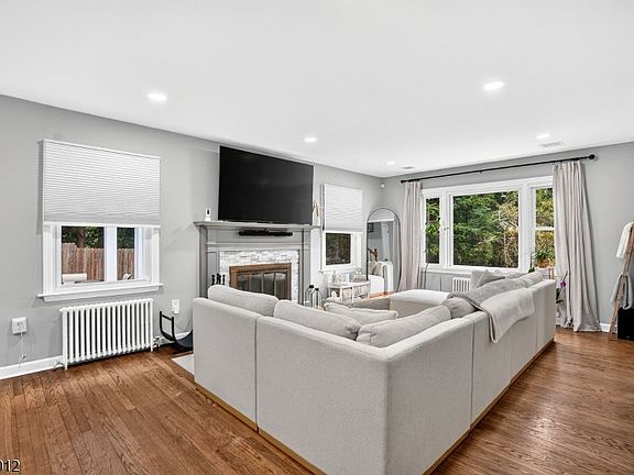 5th image of 6 Estler Ln