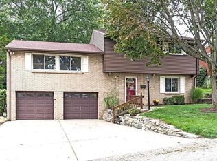 1334 Cardinal Dr, Pittsburgh, PA