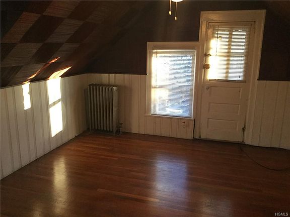 3rd image of 22 W 4th St APT 3