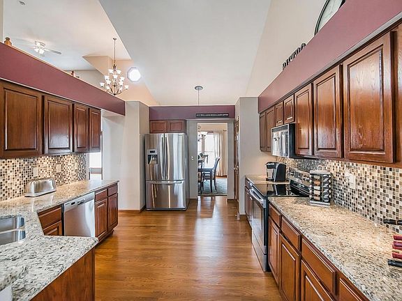 4th image of 5655 Seminole Way