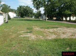 507 Dexter St, Le Sueur, MN 56058