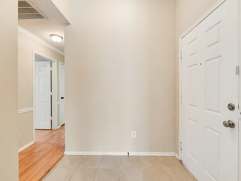 1913 Wahoo Dr — Photo 4