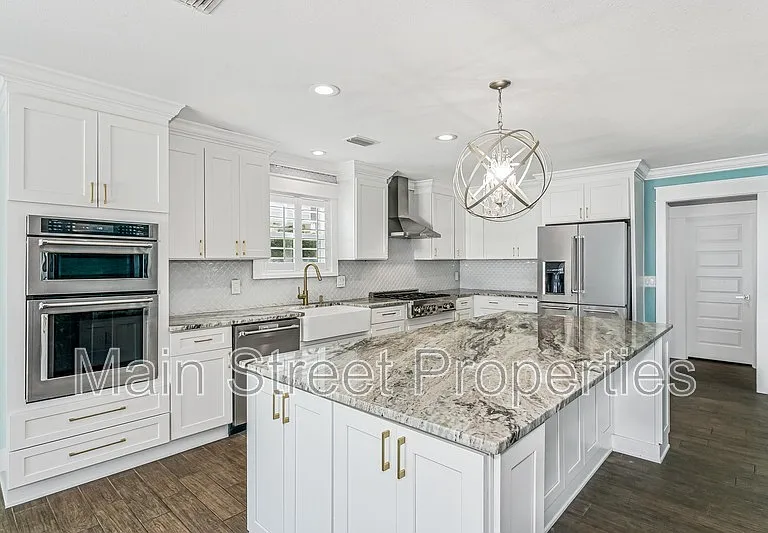 231 Sabine Dr — Photo 23