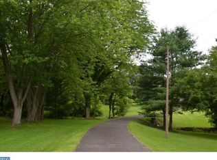 2260 Valley Rd, Jamison, PA 18929