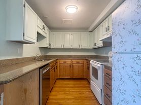 39 Parlin St, Everett, MA