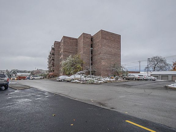 4th image of 407 Regal Tower
