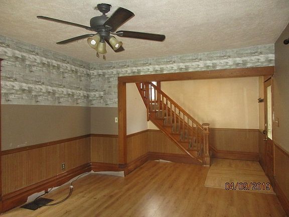 2nd image of 125 Burman St