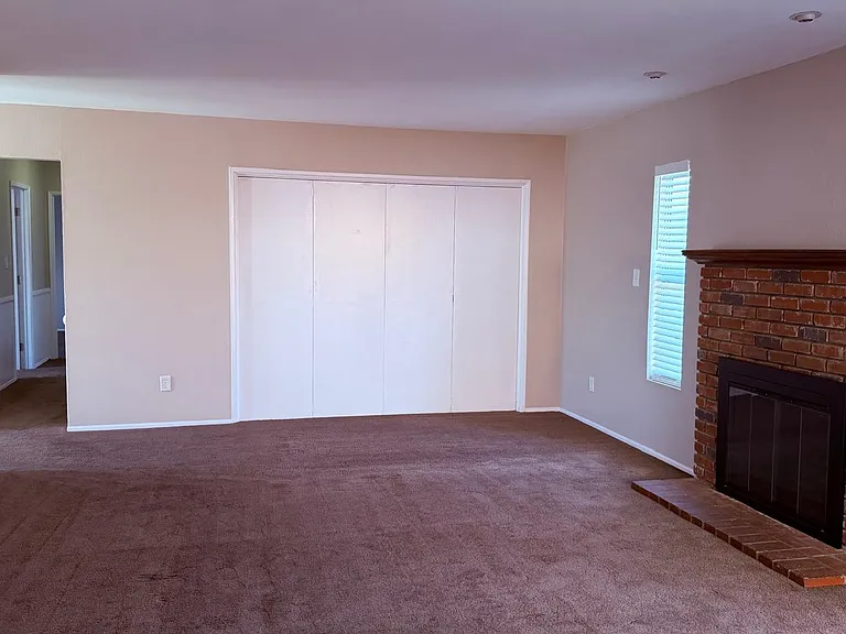 1764 Ionian St — Photo 6
