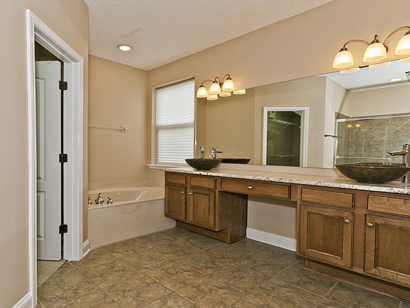3rd image of 13077 Sir Rogers Ct S