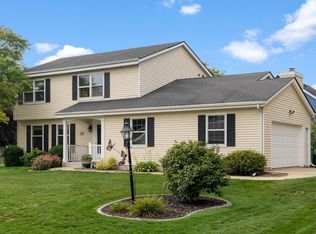 W152N7939 Countryside Dr, Menomonee Falls, WI 53051