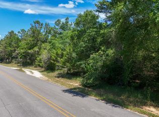 W Dogwood Ave, Defuniak Springs, FL 32433