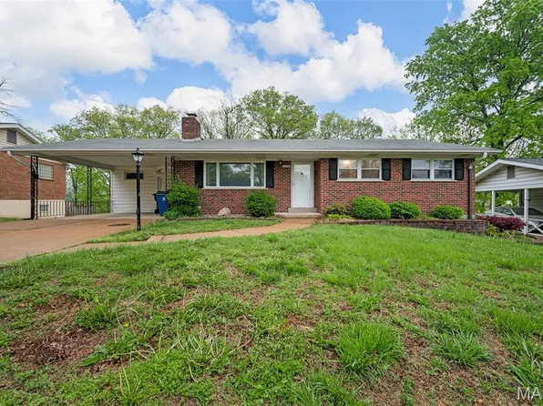 8728 Brookview Dr, Saint Louis, MO 63126