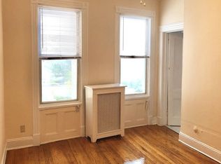 3090 Crescent St #2, Astoria, NY 11102