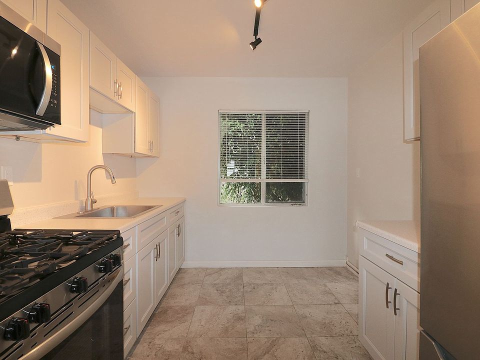 1st image of 3948-56 Florida St #3950