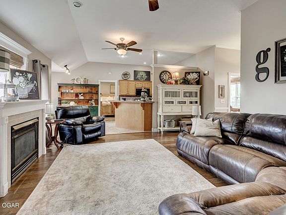 4th image of 104 Briar Meadow Dr