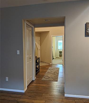 4th image of 6920 Breeze Dr SE