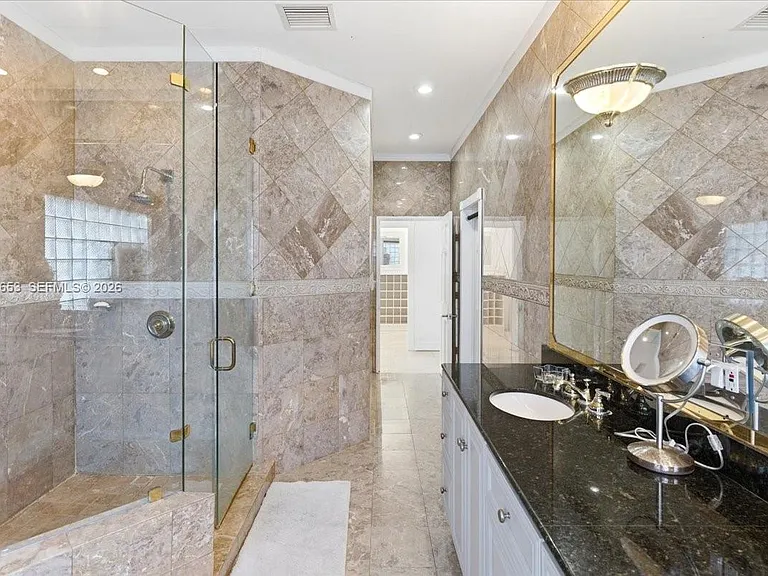 1249 Biscaya Dr — Photo 40
