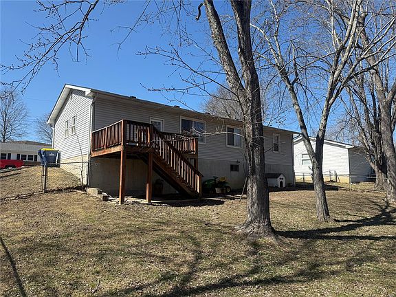 2nd image of 136 Highland Dr