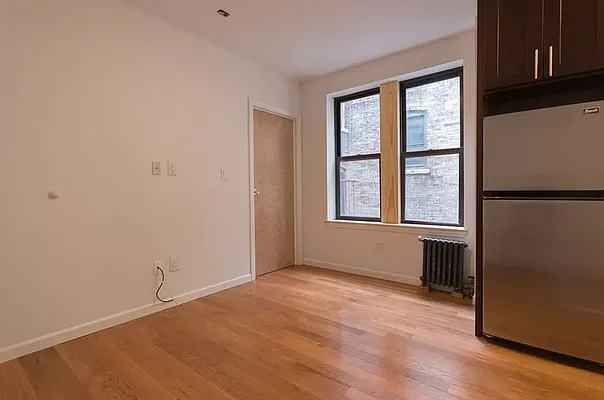 Rented by J PRESTON AND ASSOCIATES INC | media 9