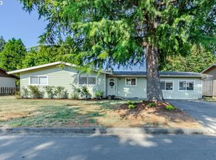 1066 S 34th Pl, Springfield, OR 97478