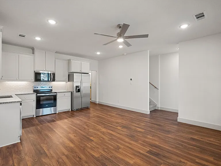 506 E Kimball St #1 — Photo 7