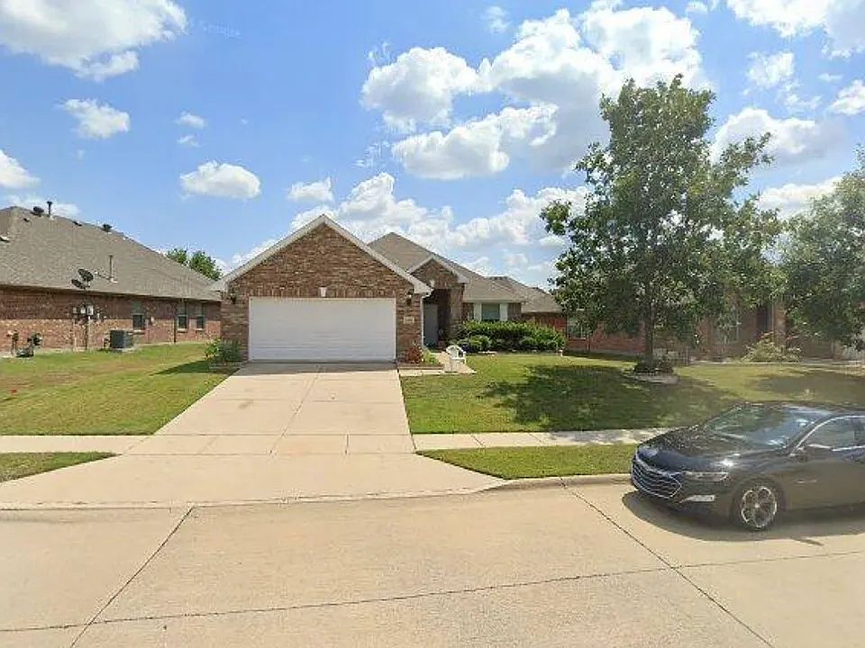 1st image of 2300 Castle Creek Dr