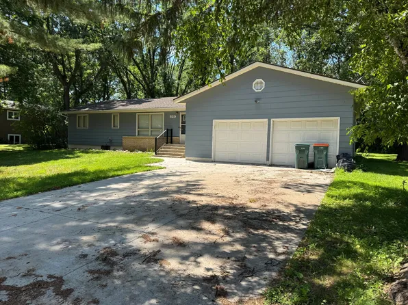 829 10th St SW, Wadena, MN 56482