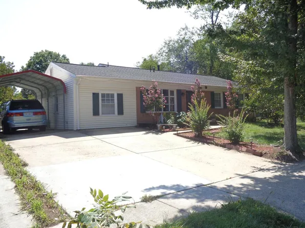 4509 Fillingame Dr, Chantilly, VA 20151