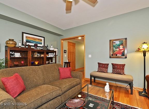 4th image of 5646 N Wayne Ave #2N