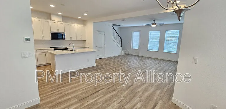 2934 Rapollo Ln — Photo 2