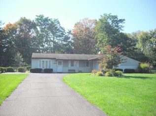 8060 Wren Dr, Macedonia, OH 44056