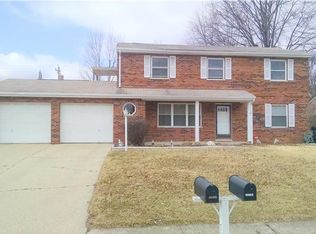 726 Meadow Wood Dr, Crescent Springs, KY