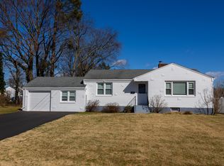 16 Vincent Dr, Newington, CT 06111