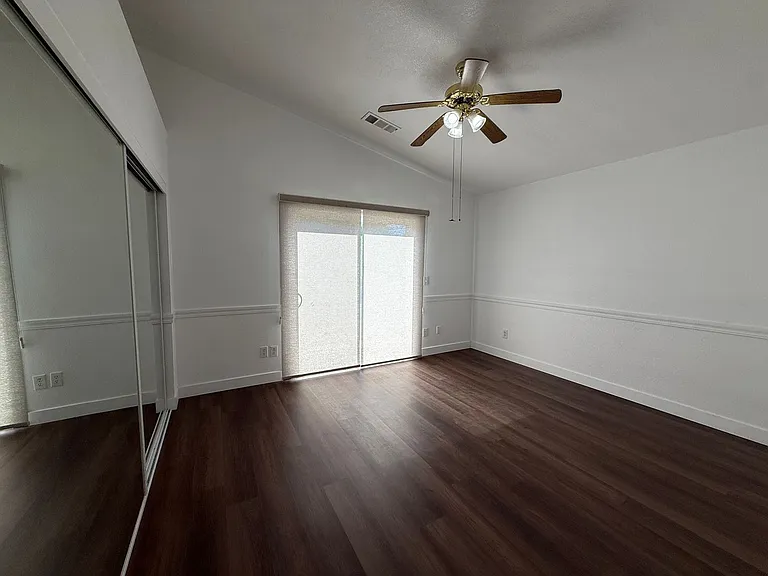 1030 Windmill Dr — Photo 8