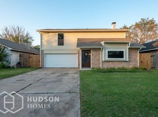 527 Walston Ln, Houston, TX 77060