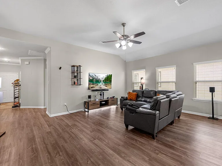 3735 Kaylee Rd — Photo 18