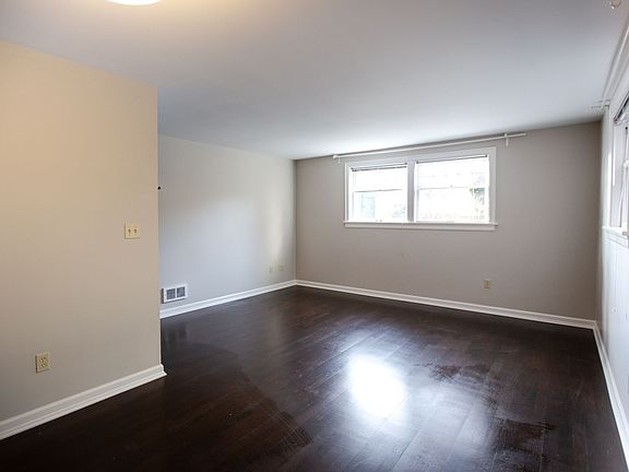 3rd image of 1404 10th Ave W APT 102