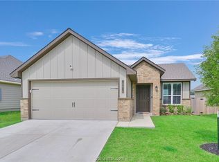 10616 Natural Pond Rd, College Station, TX 77845