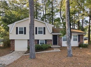 1049 Soapstone Ln, Riverdale, GA 30296